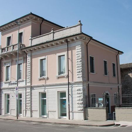 Palazzo Di Primavera Guest House Caprino Veronese Buitenkant foto